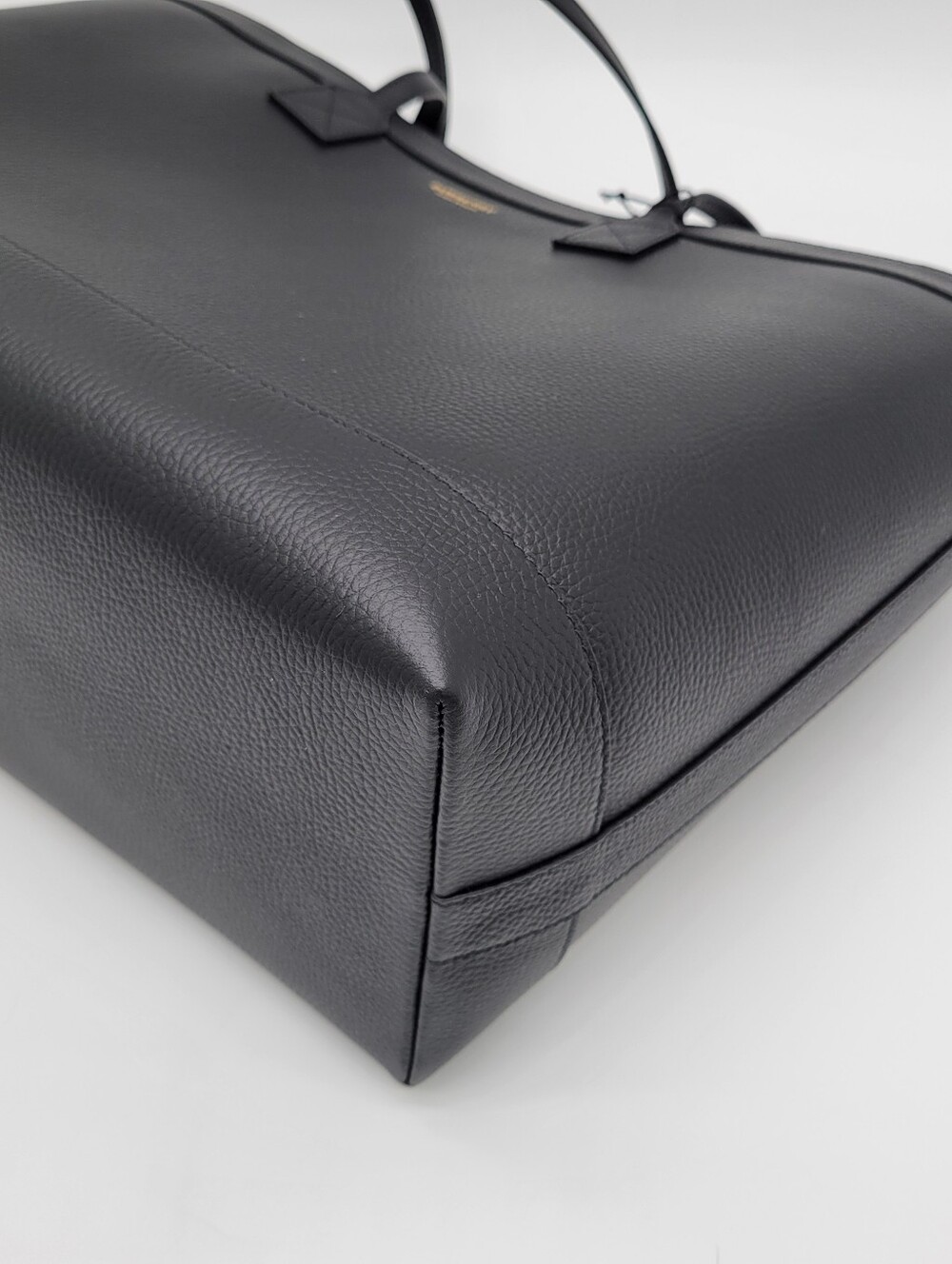 Burberry Medium Grainy Black Leather Tote Bag-NWT - Picture 6 of 11